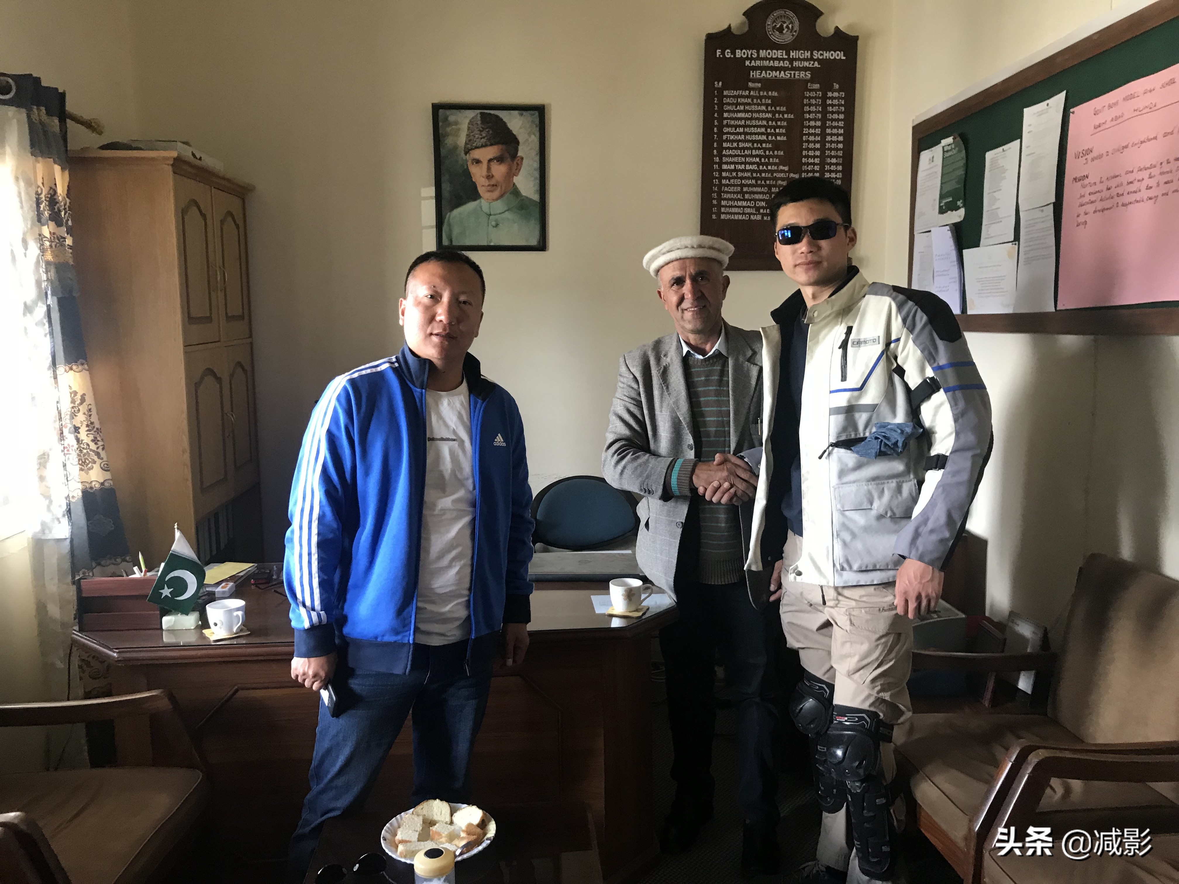 珍贵的友谊,中国90后小伙骑车去巴基斯坦