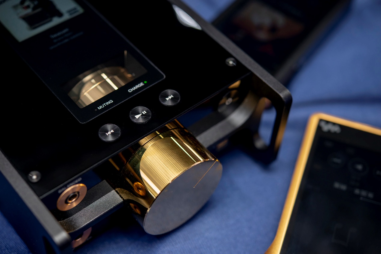 索尼dmp-z1深度测评,索尼dmp-z1播放器测评