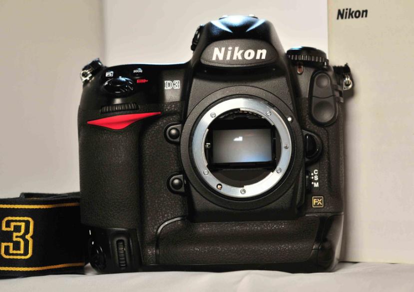 尼康玻璃,尼康的历史简介