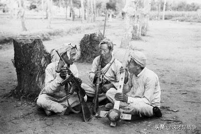 真实的抗日战争日军猛烈进攻视频,日本鬼子被百姓暴打