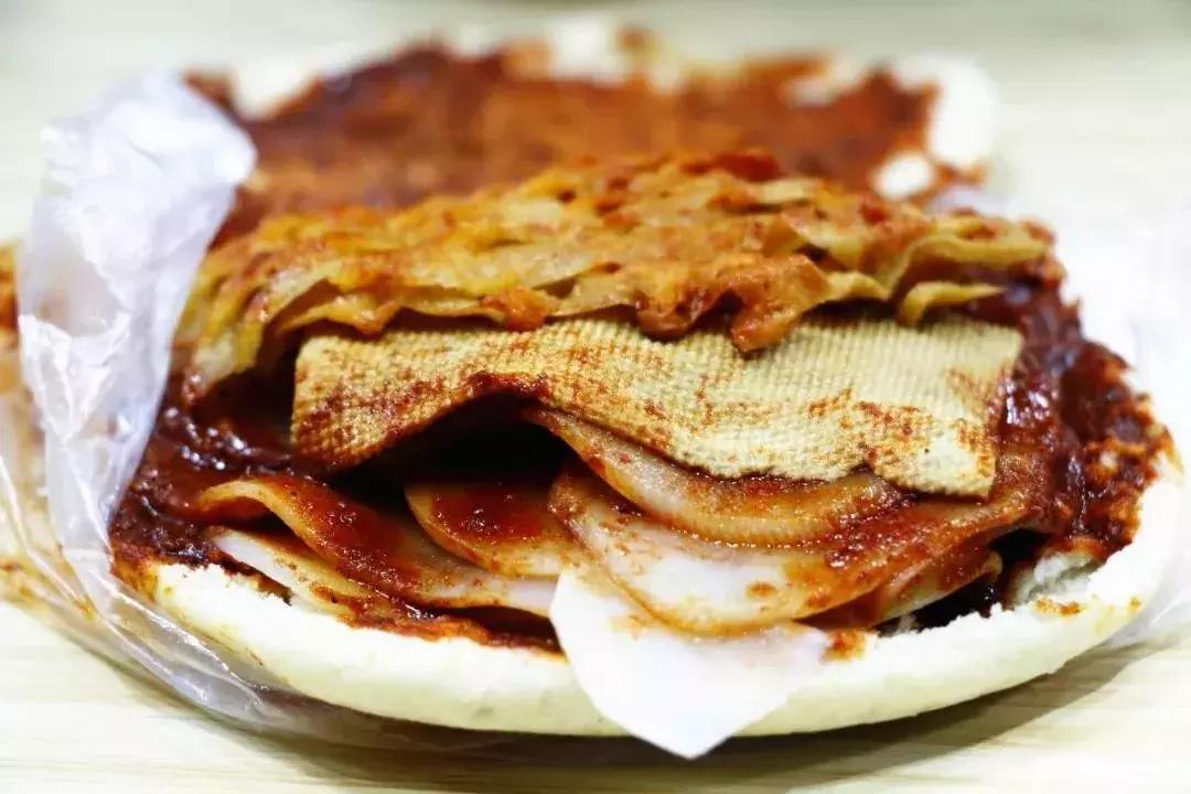 陕西夹馍指南：给我一个馍，我就能夹遍全世界