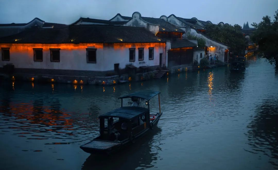 夜游乌镇视频大全,夜游乌镇西栅坐船可以坐多久