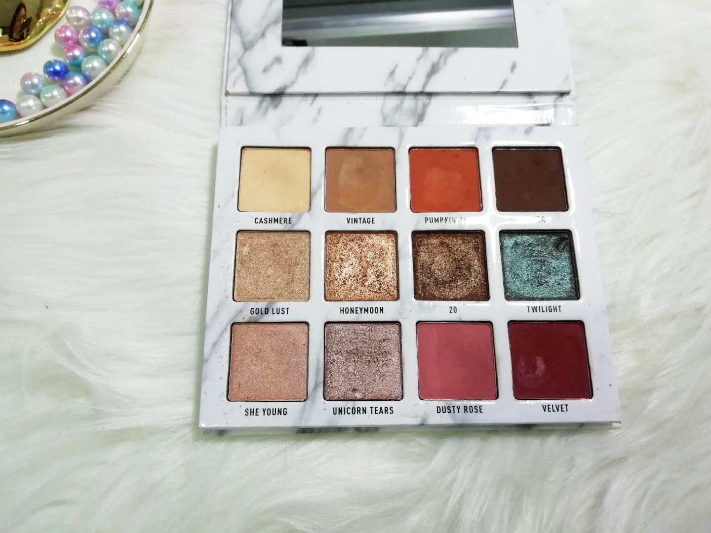 vm晶石眼影01号色,VM大理石眼影盘正品