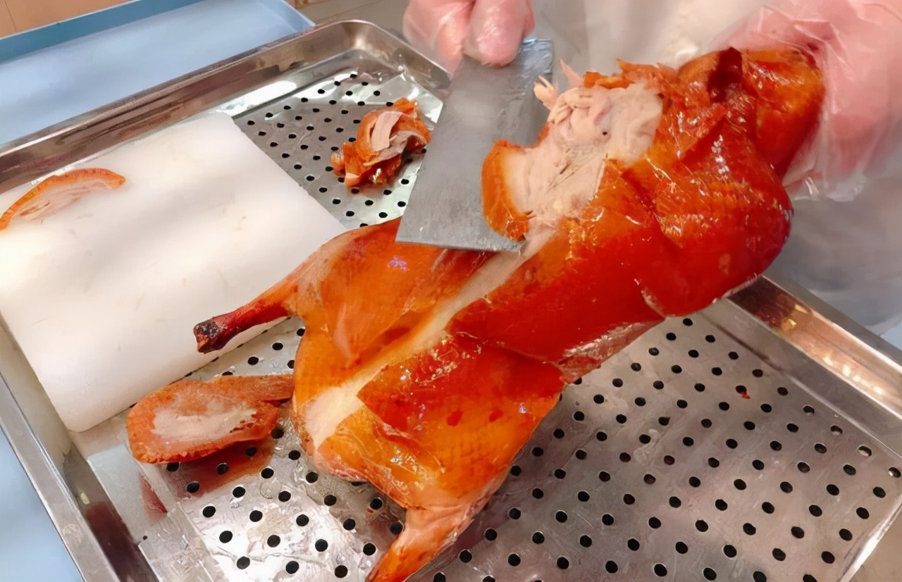 来北京必须要吃的烤鸭店叫什么,北京吃烤鸭哪里最合适