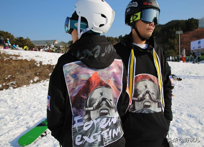 运动服饰新潮流,谁说运动上衣穿不出高定感