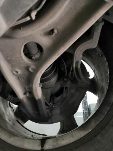 奔驰gla右前侧故障,奔驰gla通病漏水