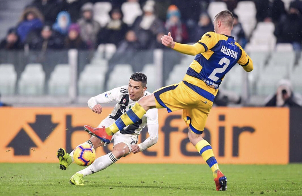 c罗对嘲讽和质疑最好的还击,c罗从不妥协