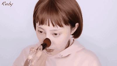 化妆为什么感觉更丑了,化妆显老的三个细节