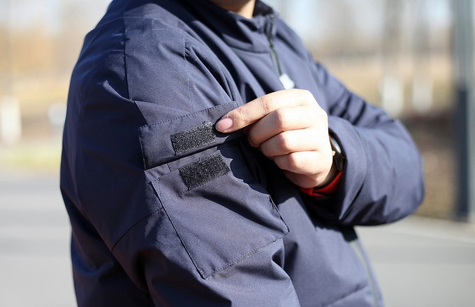 真实体验|气凝胶服装真的比羽绒更保暖？薄薄3mmPK40mm厚的羽绒