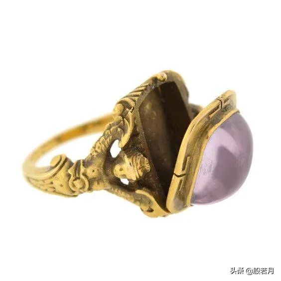 机关重重的珠宝里，除了爱情，还有毒药和刺杀