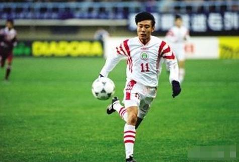 那英前任高峰分手原因,足球运动员高峰和那英