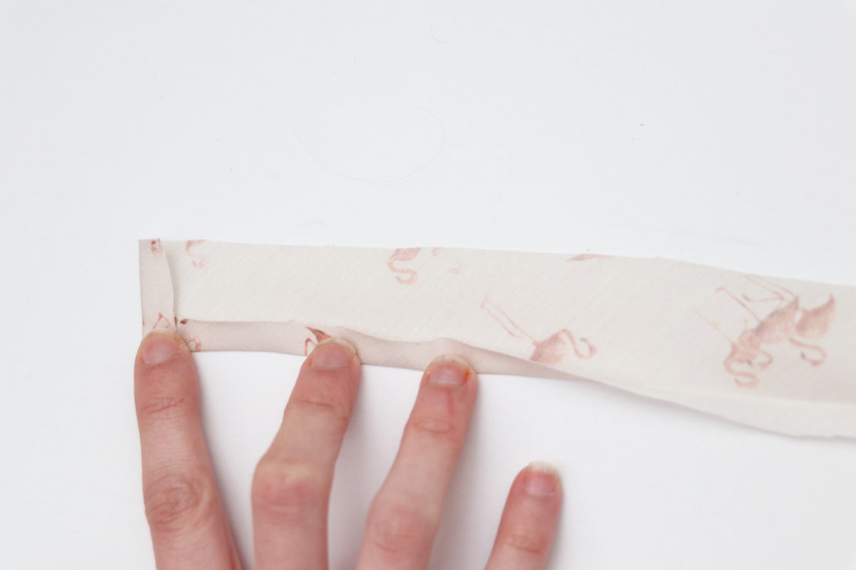 领口缝合法,收缩领口缝法视频教程