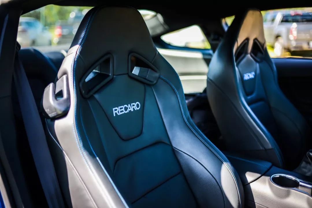 2022款福特mustang2.3t试驾,2022北美车展全新福特mustang亮相