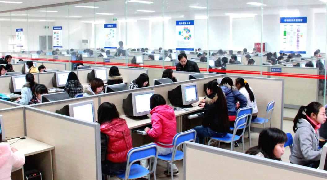 职高生与普通高中生的差距,高中生和职高生的区别