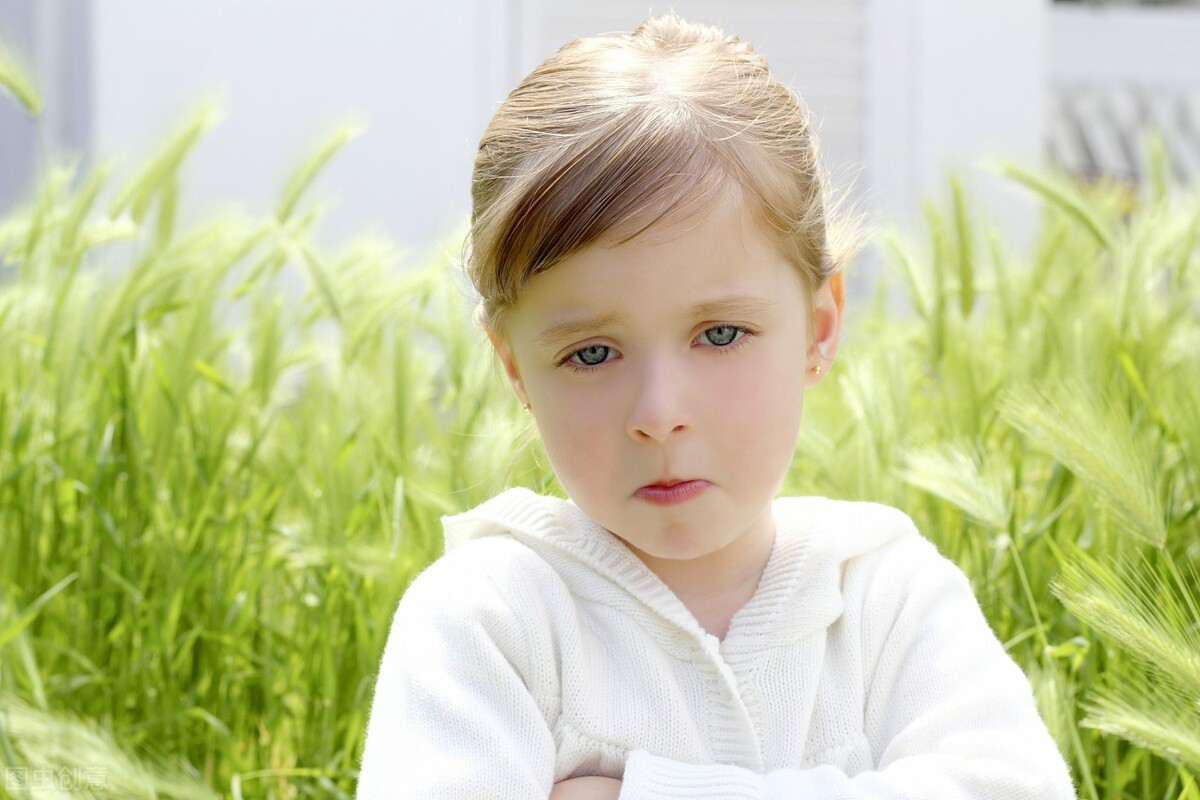 孩子经常惹我生气,怎么办?换个脑袋看孩子,你就可以不生气