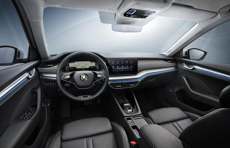 斯柯达明锐金色2019尾标带字母,斯柯达全新明锐19款