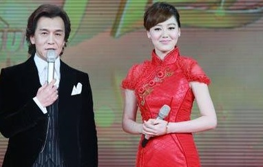 英语主持人王冠的绯闻事件完整版,央视主持人王冠被开除