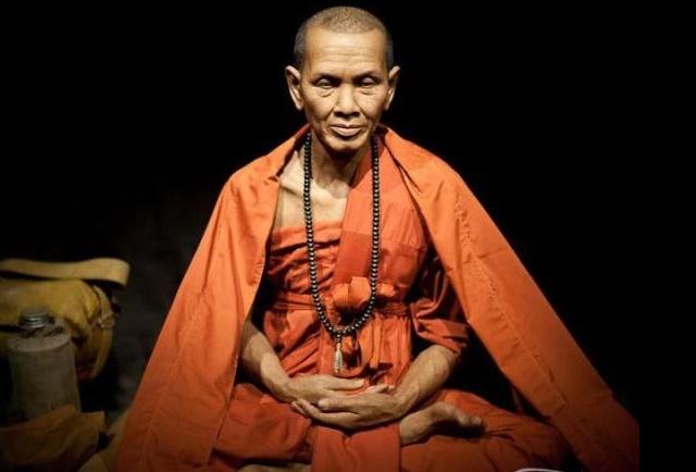 一位百岁老僧的三句话,福薄命苦的人怎么改变