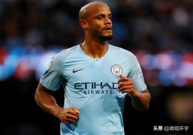 00后足坛十大新星后卫,当今世界足坛最强的十大球星