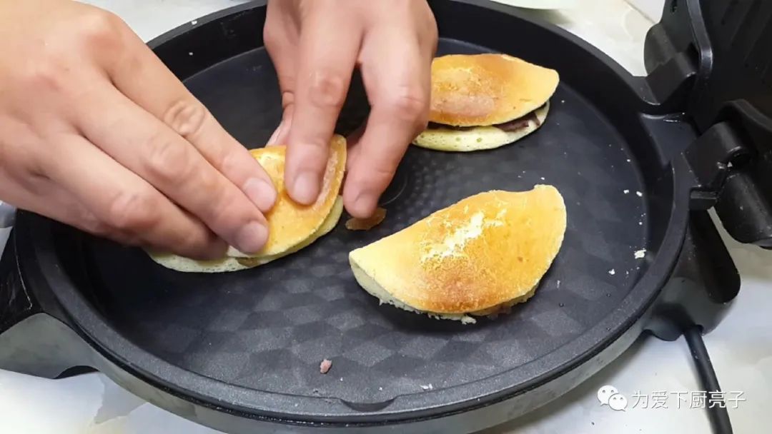 蛋糕怎样做好吃又松软,蛋糕最简单做法学会在家也能做