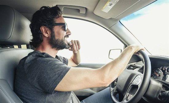 新车可以先贴太阳膜再去验车吗,新车贴完车衣多久可以贴太阳膜