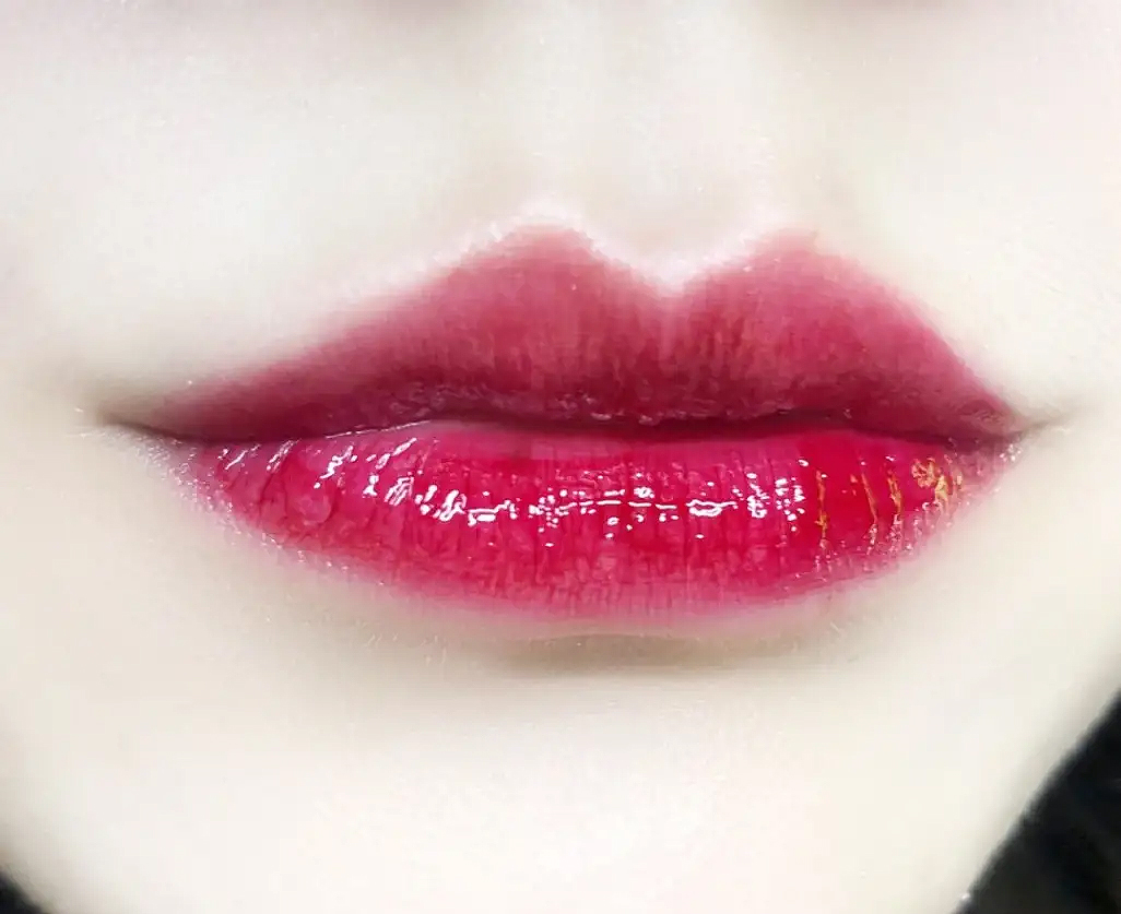 阿玛尼唇釉405和400哪个颜色好看,阿玛尼唇釉405是什么色