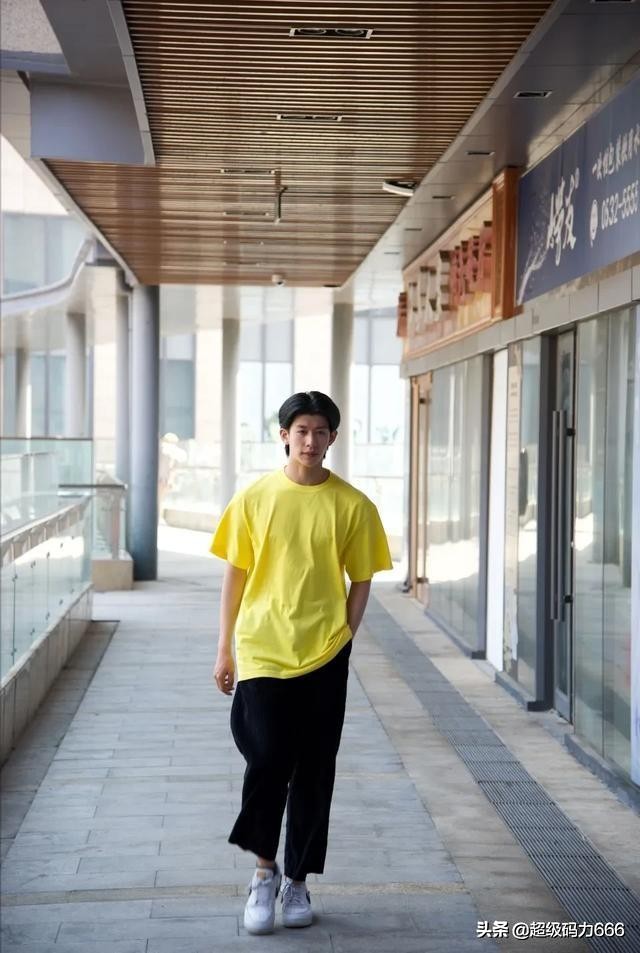 出口日本三件套,出口日本10万件服装