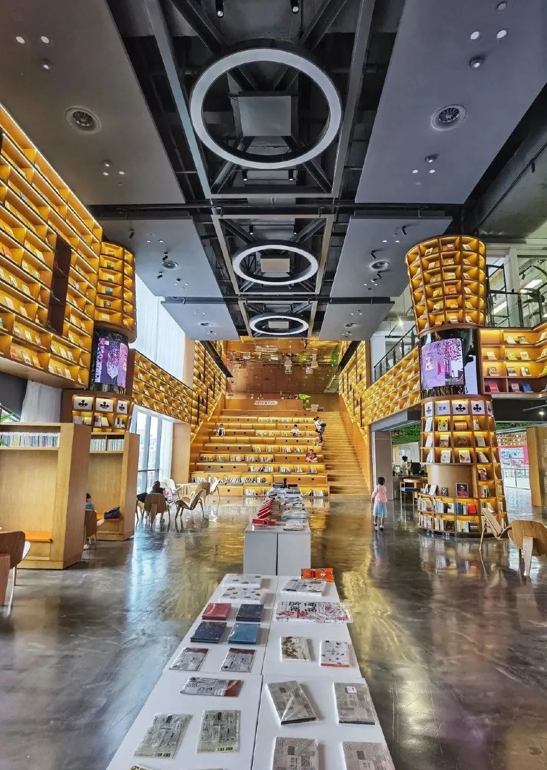 济南必去网红打卡地,济南网红打卡地经三纬三