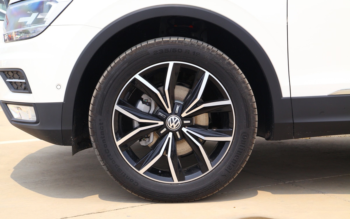 从21.88万跌至16.48万,途观L成降价王,果断放弃奇骏CR-V