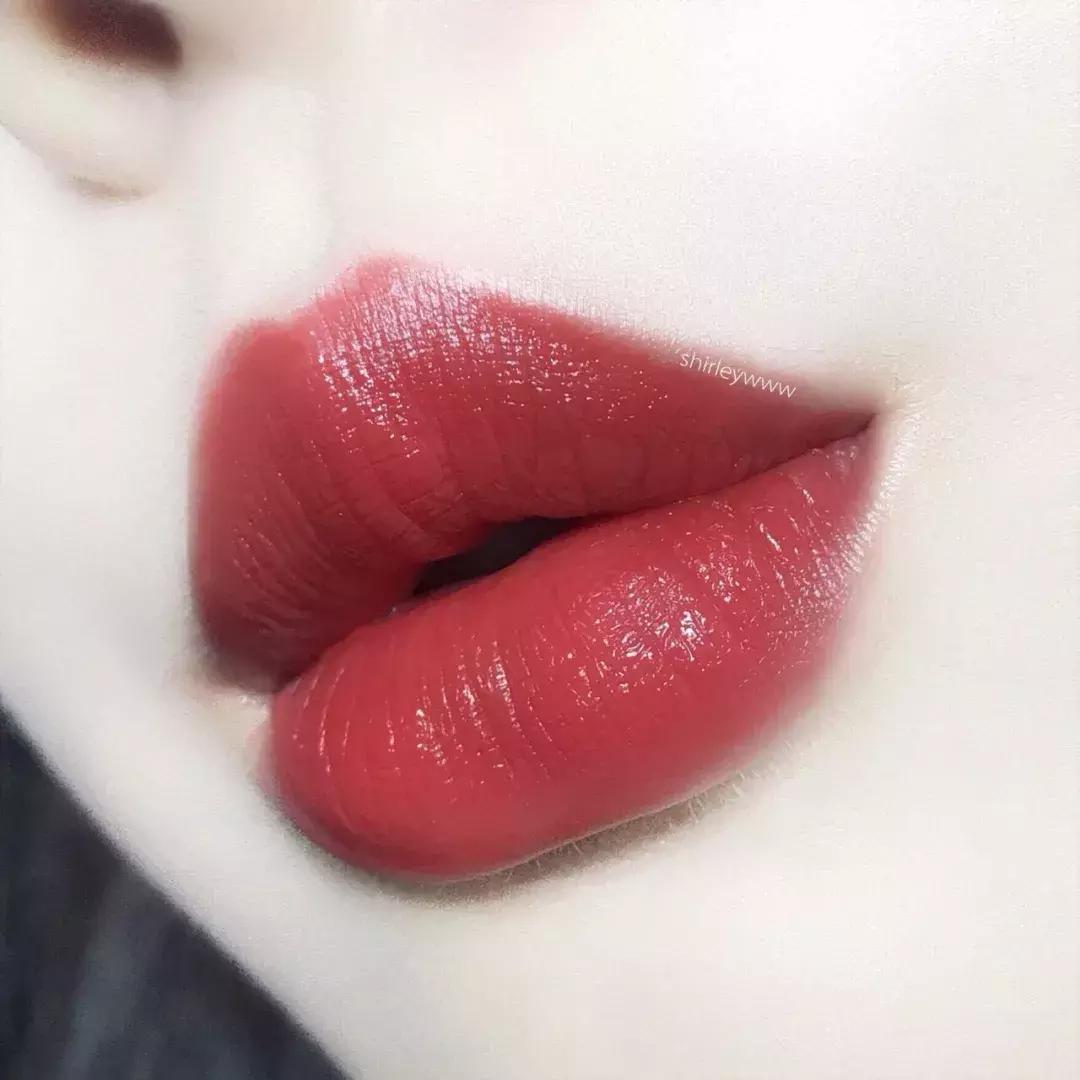 李佳琦夸过的口红这么多，这几支才最最最值得入手！！