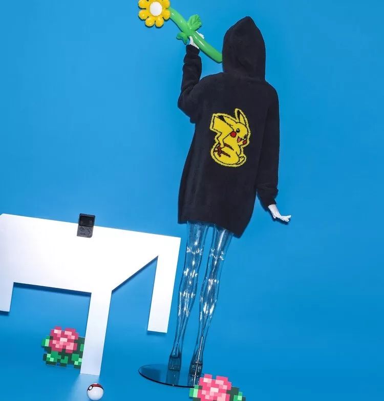 即使不出门也要穿出睡衣的别致,穿睡衣成了一种时尚