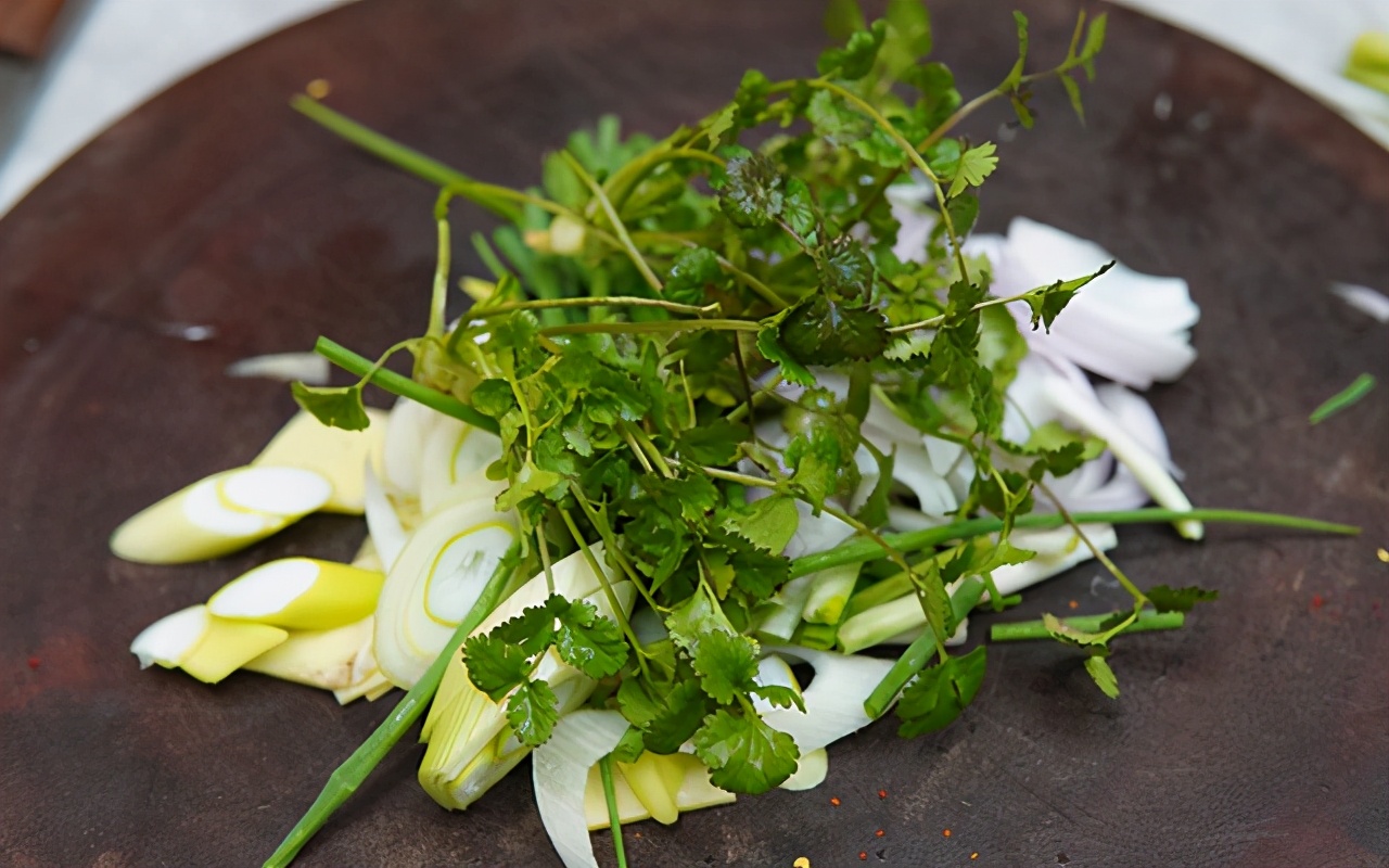 自制辣酱饺子,自制红油面酱料