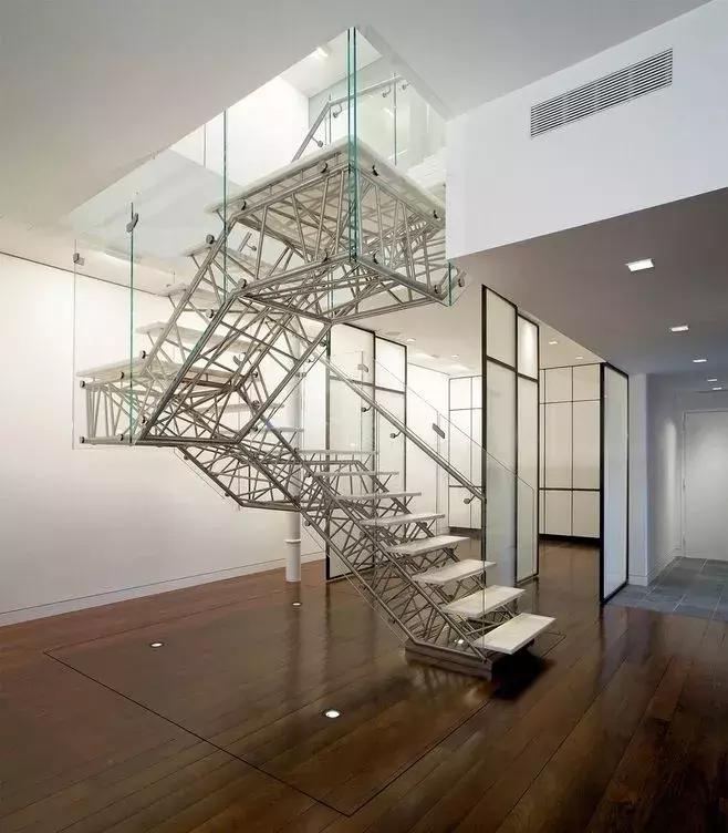 楼梯贴什么好看又省钱,楼梯贴什么样的最经济便宜