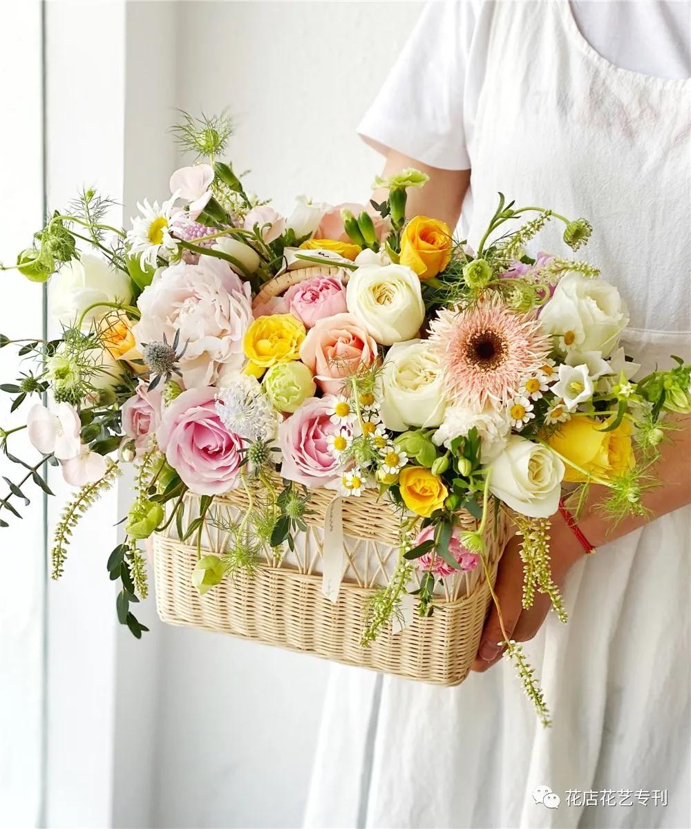 不到3年,她从全职辣妈变身为年营业额400万的花店老板