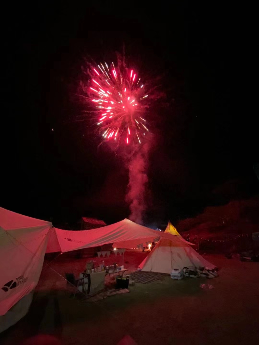 从化溪头村露营帐篷,广州营地轻奢帐篷哪种好