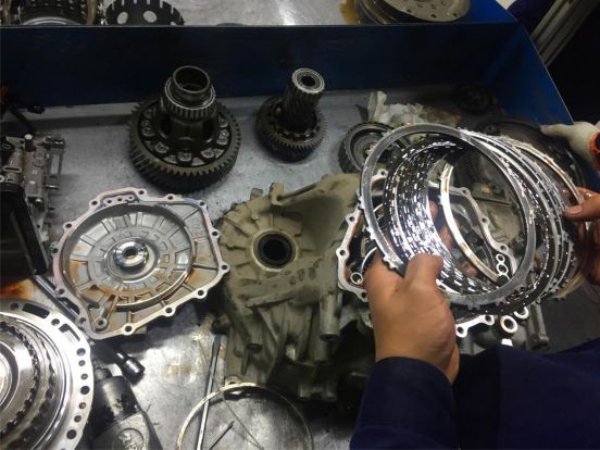 现代胜达手动挡变速箱维修,现代新胜达变速箱故障