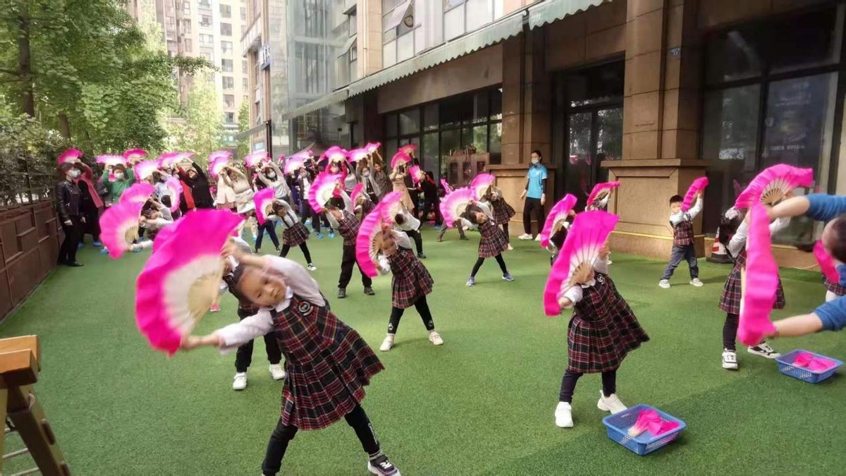 大师引领技艺传承！育文蒙特梭利幼儿园“育山大师课”精彩开讲