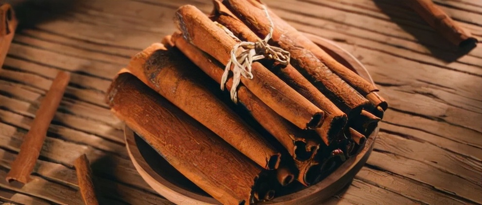 夏天精油的正确使用方法,天然温和精油的正确使用顺序