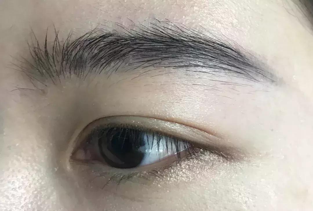 最流行的眉笔画出来特好看,便宜好用能画出根根分明的眉笔