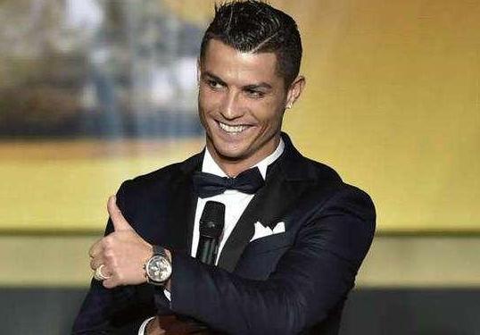 足球运动员工资是谁发的,足球运动员的周薪税后