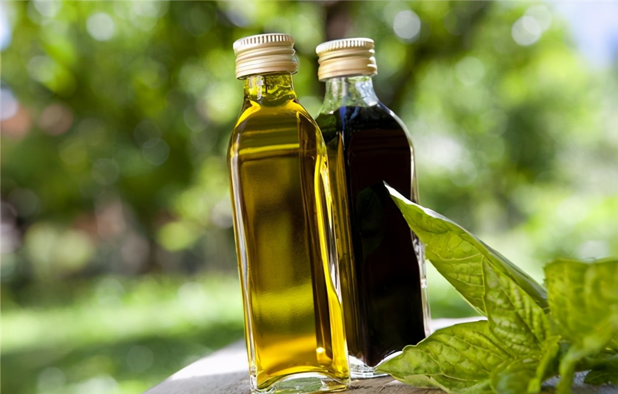 旅游必备美白防晒,夏季旅游肌肤如何防晒呢