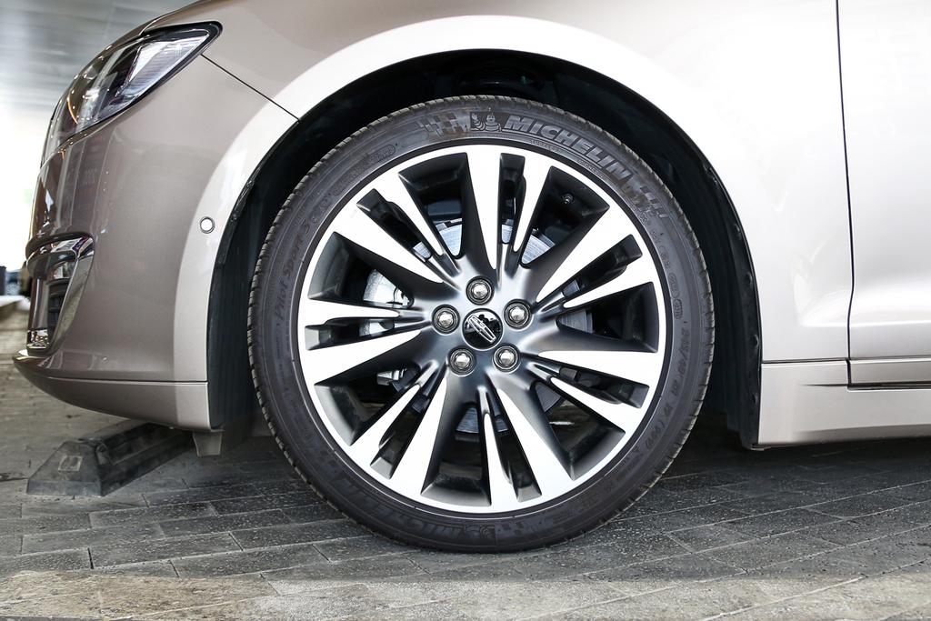 叫好不叫座的一款车，林肯MKZ实力不错，为何总被人所低估