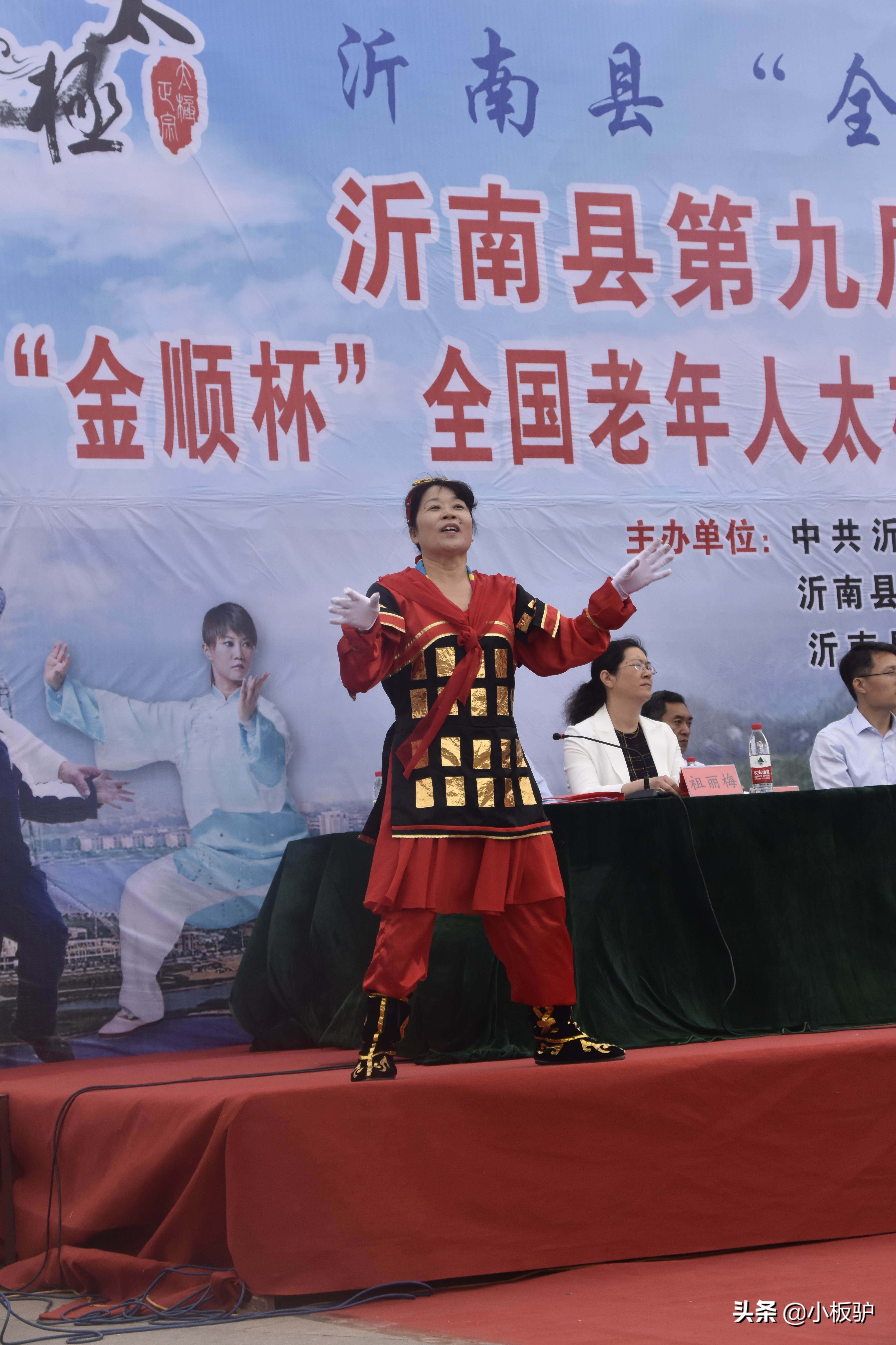 激情锣鼓表演,秧歌威风锣鼓表演完整版