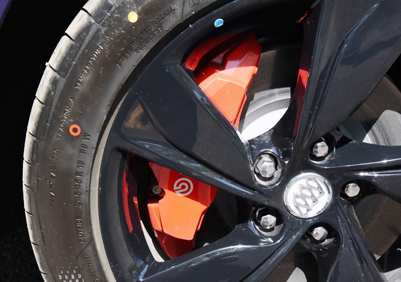 别克君威2.0t降价到14万3落地了吗,别克君威1.5t可以入手吗