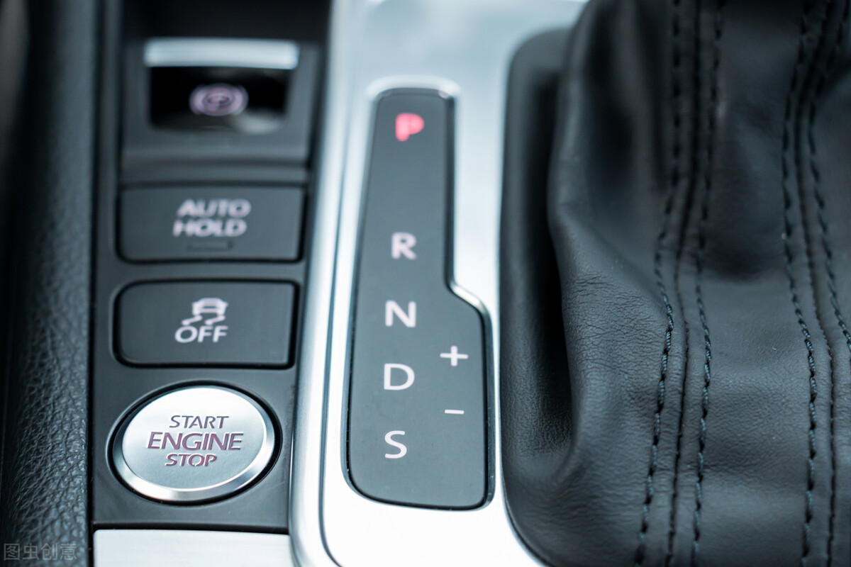 自动挡下坡怎样开最安全,长下坡自动挡怎么开最安全