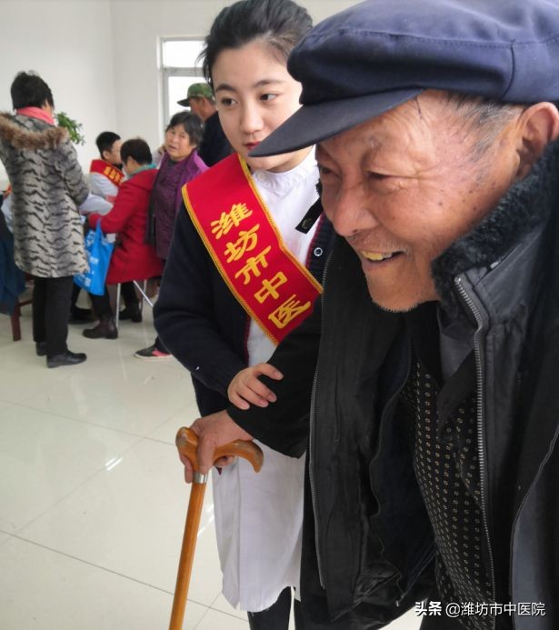 初冬暖行,潍坊最南边的山村,一群白大褂带来“健康大动作”