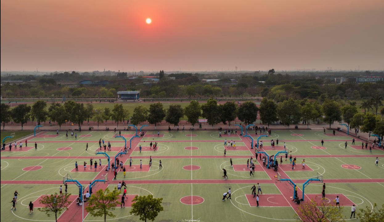 广州工商学院网红,广东高校网红