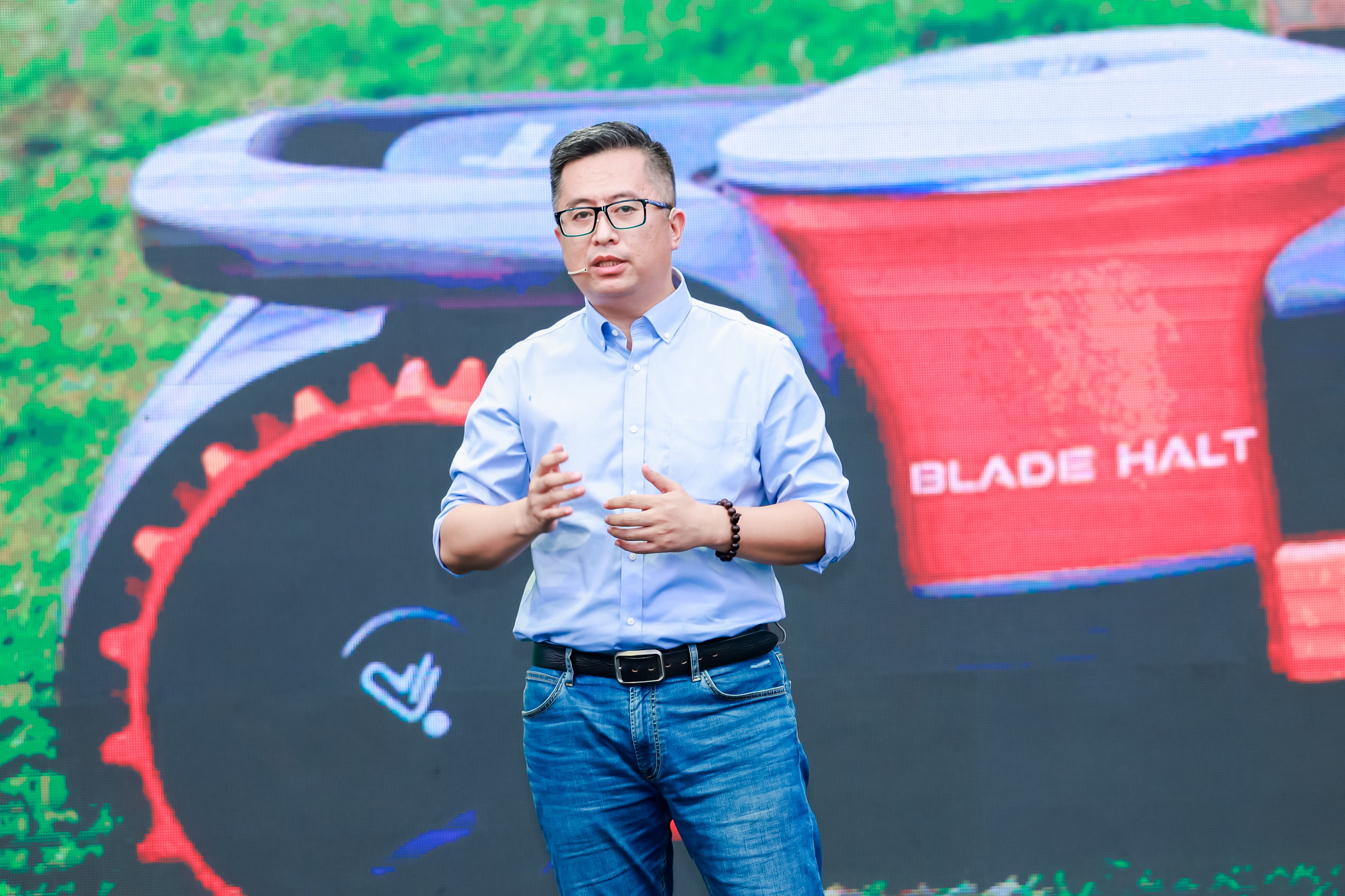 璧涙牸濞佸壊鑽夋満,璧涙牸濞佸壊鑽夋満鍣ㄤ汉浠锋牸