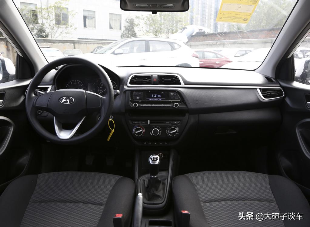 三厢小轿车哪款性价比高,新款现代瑞纳车怎么样