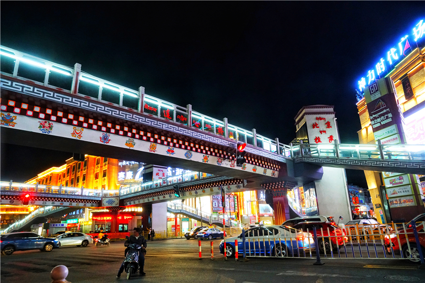 西藏布达拉宫攻略自由行,情侣藏服写真拉萨布达拉宫